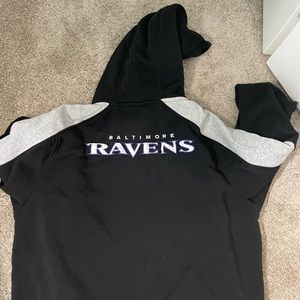 ravens zip up